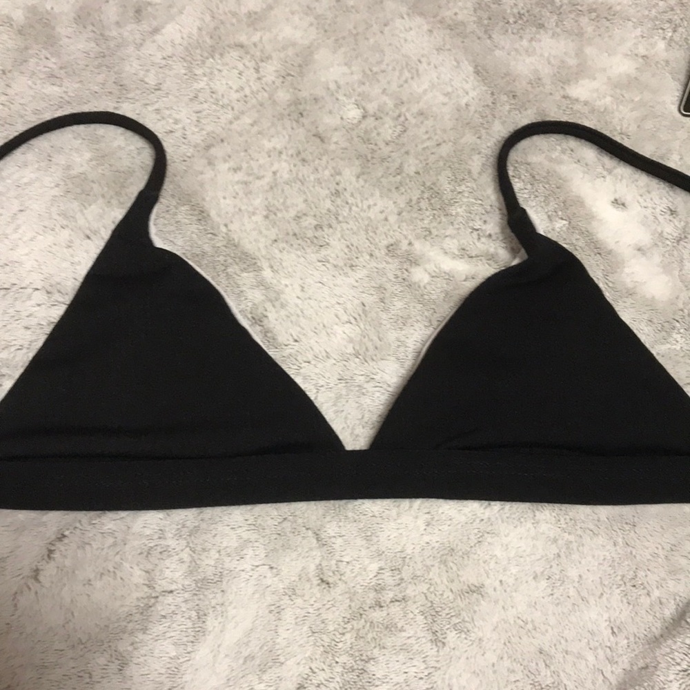 Black bikini top